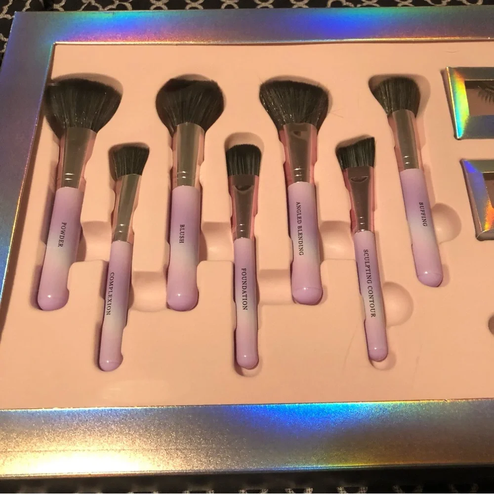 Grand Luxe 25 Piece Essentials Collection MakeUp Brushes Headband Tik Tok Viral